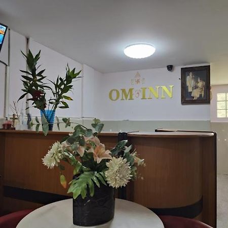 Om Inn Bangkok Ngoại thất bức ảnh